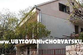 Apartmanok Mia Starigrad Paklenica Horvátország